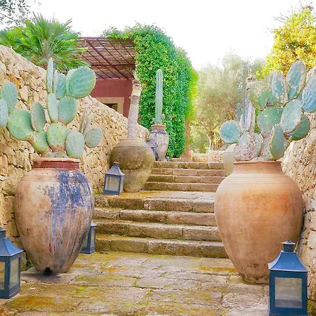 Degli * Noto